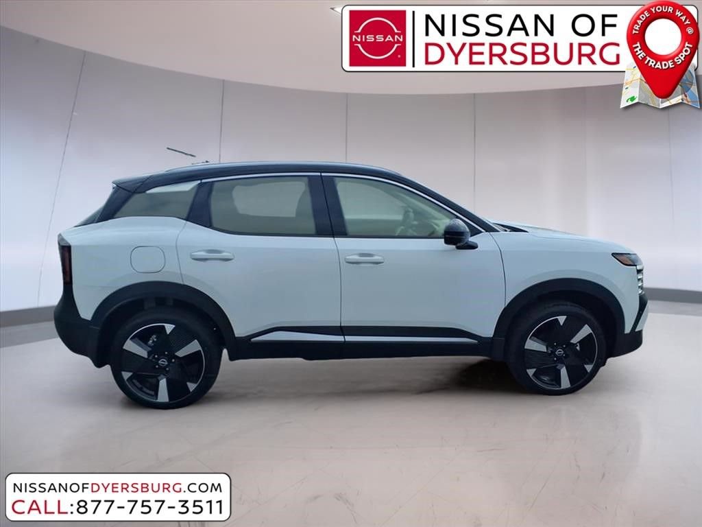 New 2026 Nissan Kicks SR FWD image 2