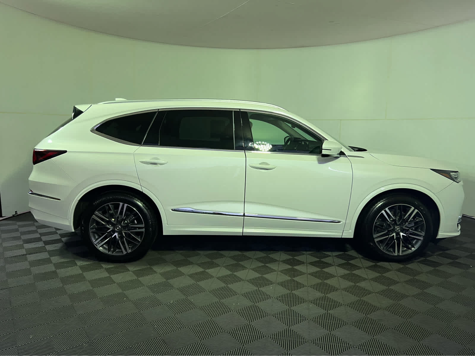 Used 2026 Acura MDX w/ Advance Package AWD/4WD image 8