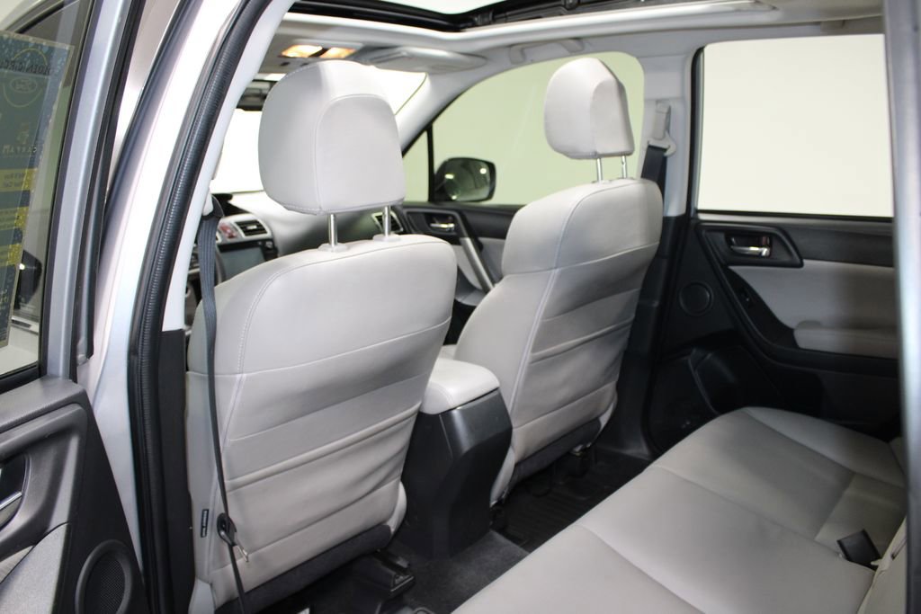 Used 2016 Subaru Forester 2.5i Touring w/ Eyesight & Navigation System AWD/4WD image 24