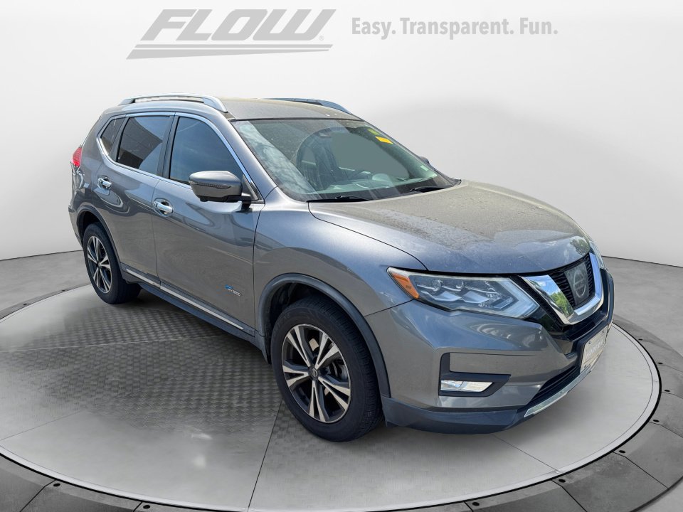 Used 2017 Nissan Rogue SL image 1