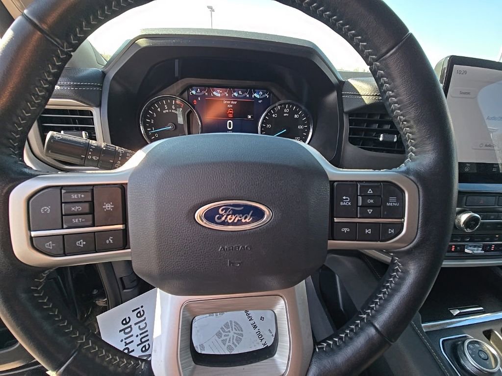 Used 2022 Ford Expedition XLT image 15
