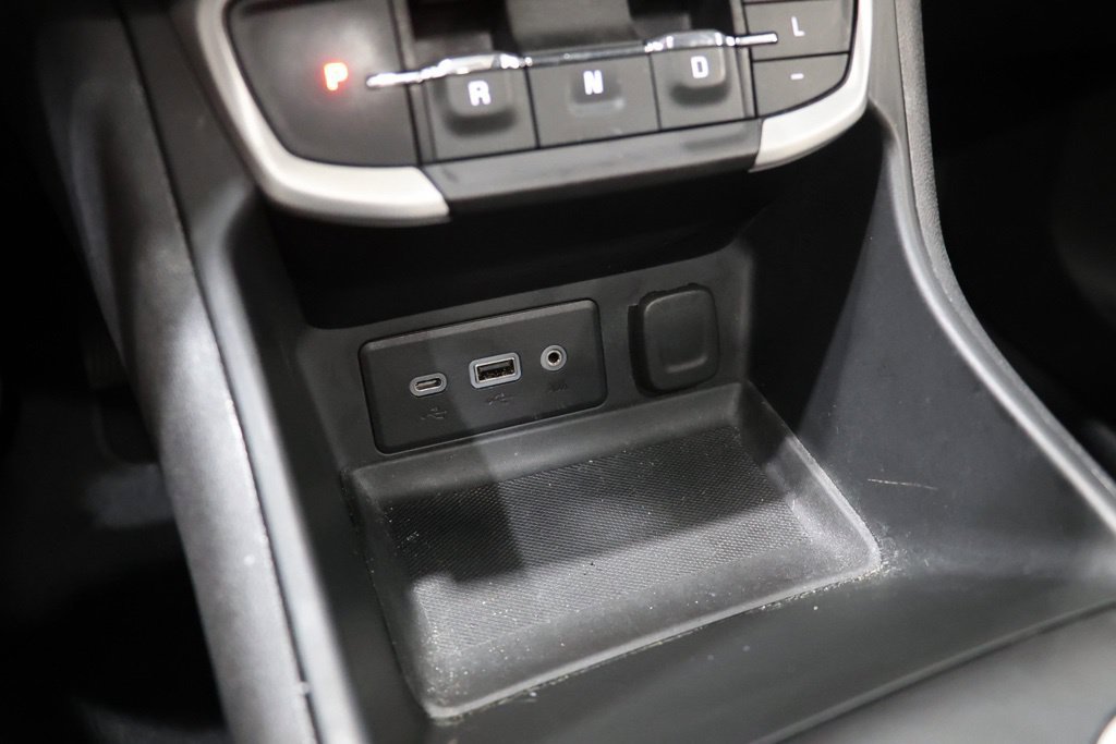 Used 2023 GMC Terrain SLE w/ Driver Convenience Package FWD image 26
