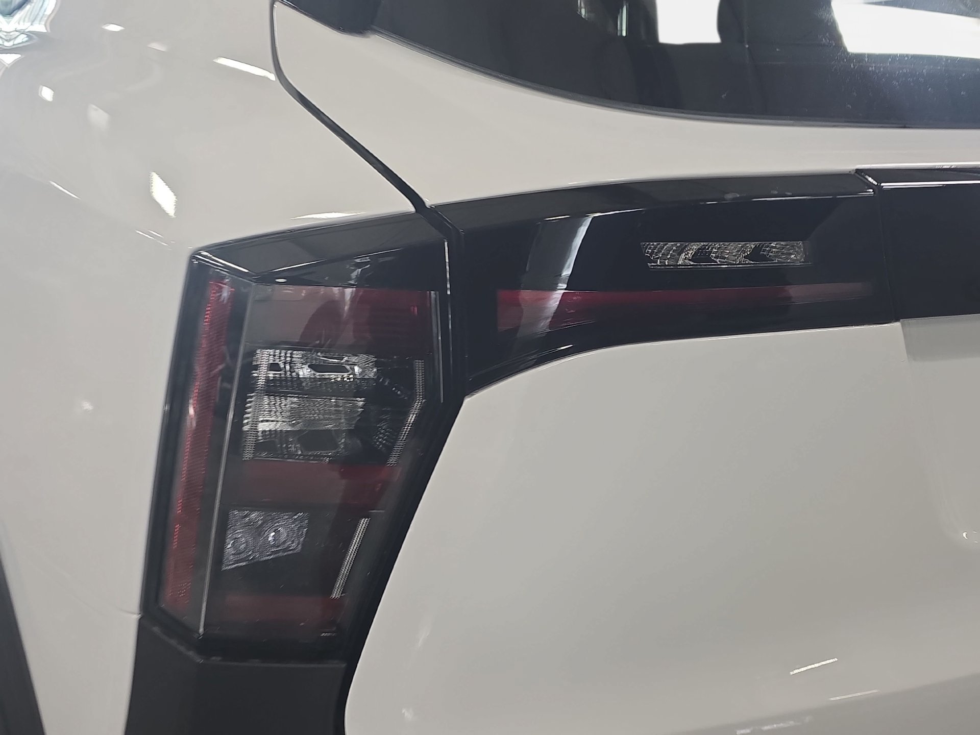 New 2027 Nissan Kicks S FWD image 32