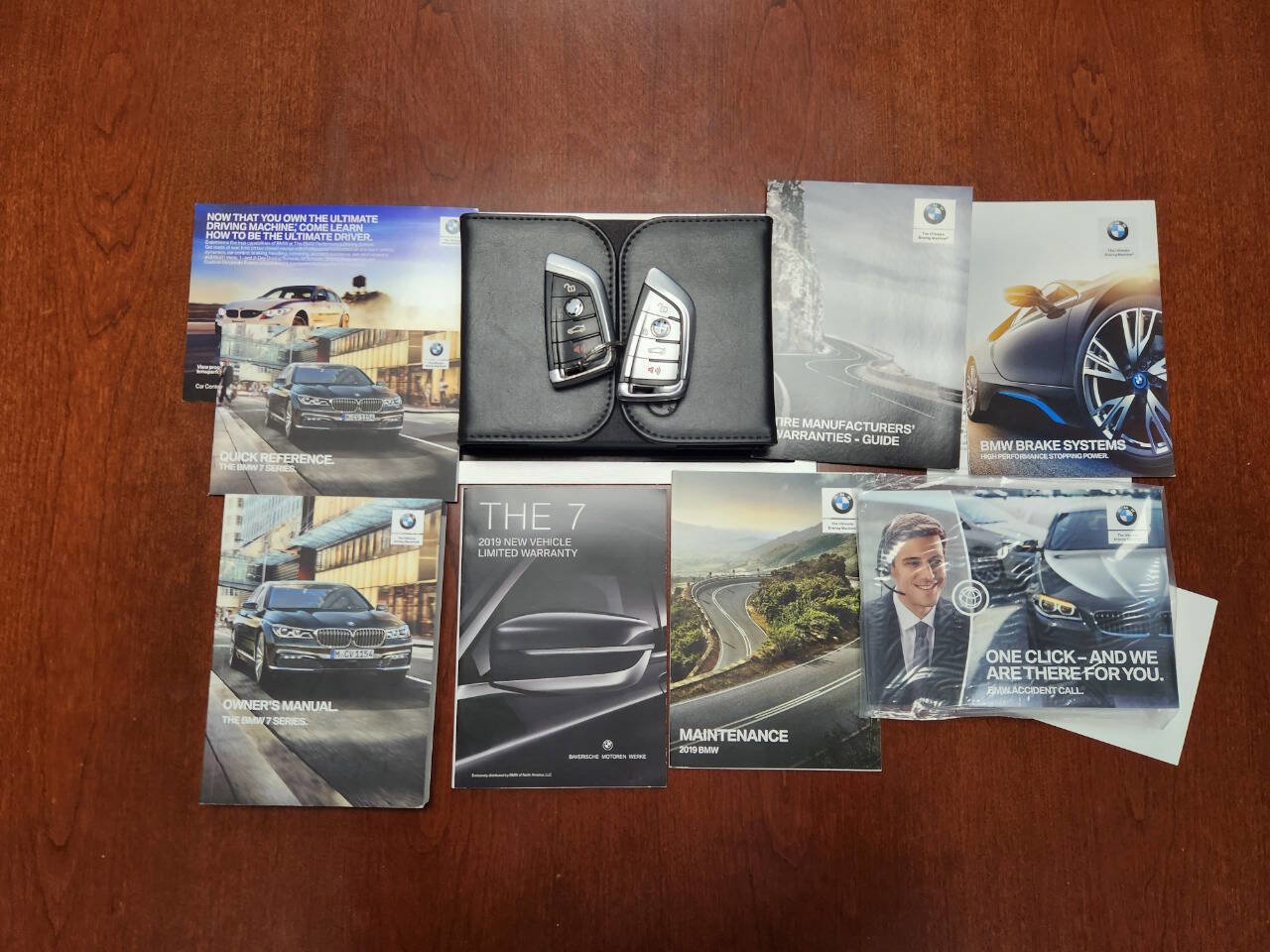 Used 2019 BMW 740i xDrive w/ Executive Package image 11