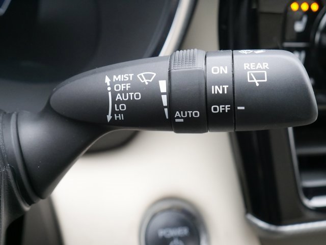 Used 2024 Toyota Highlander Platinum image 28