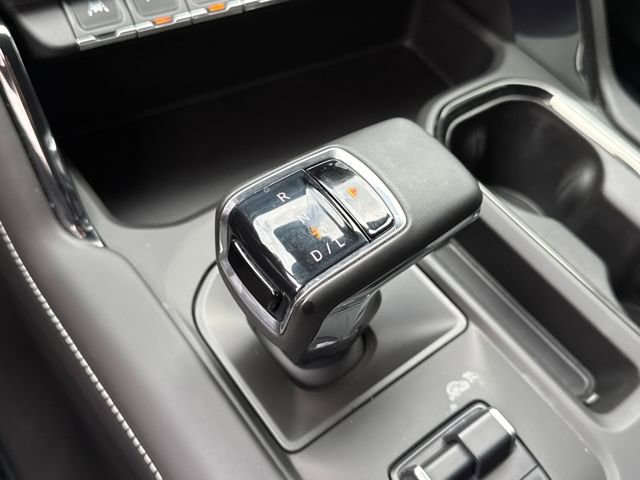 Used 2024 GMC Sierra 1500 AT4X image 15