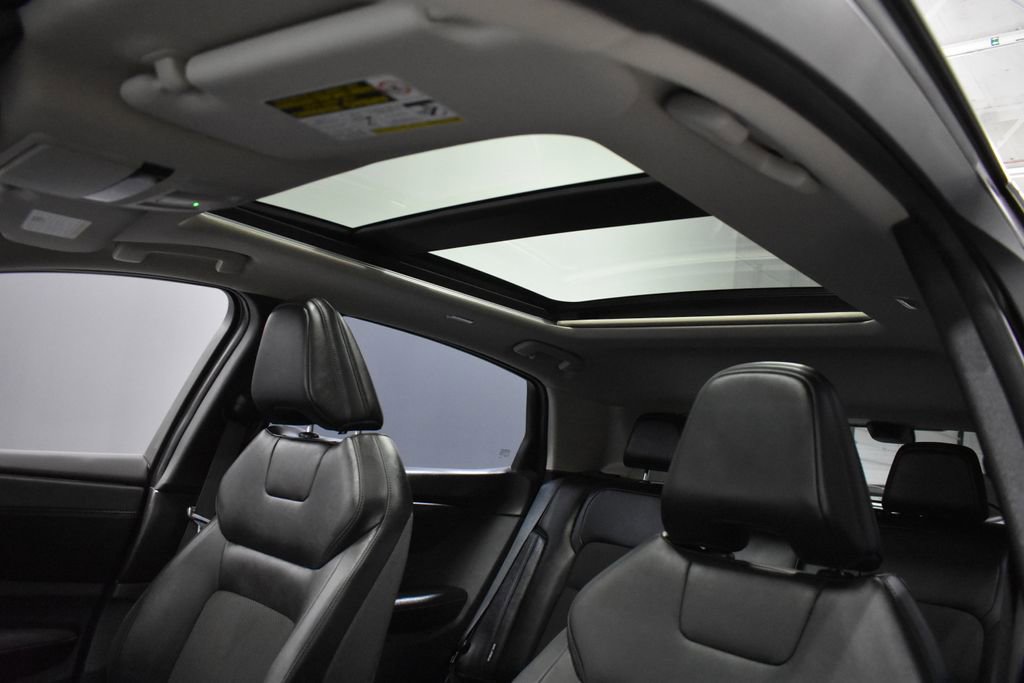 Certified 2024 Nissan Ariya AWD image 17