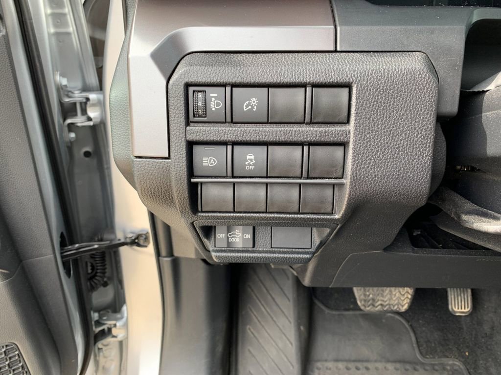 Used 2024 Toyota Tacoma SR5 RWD image 32