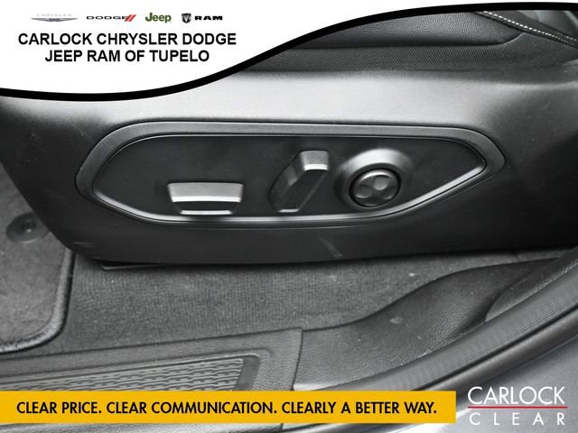 New 2025 Jeep Grand Cherokee Altitude image 13