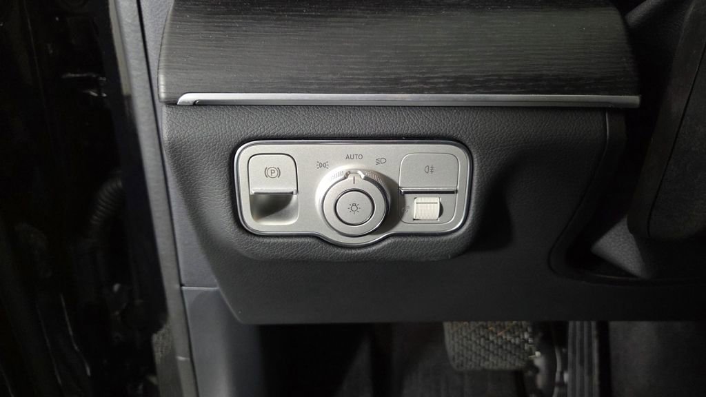 Used 2024 Mercedes-Benz GLE 450 4MATIC image 19