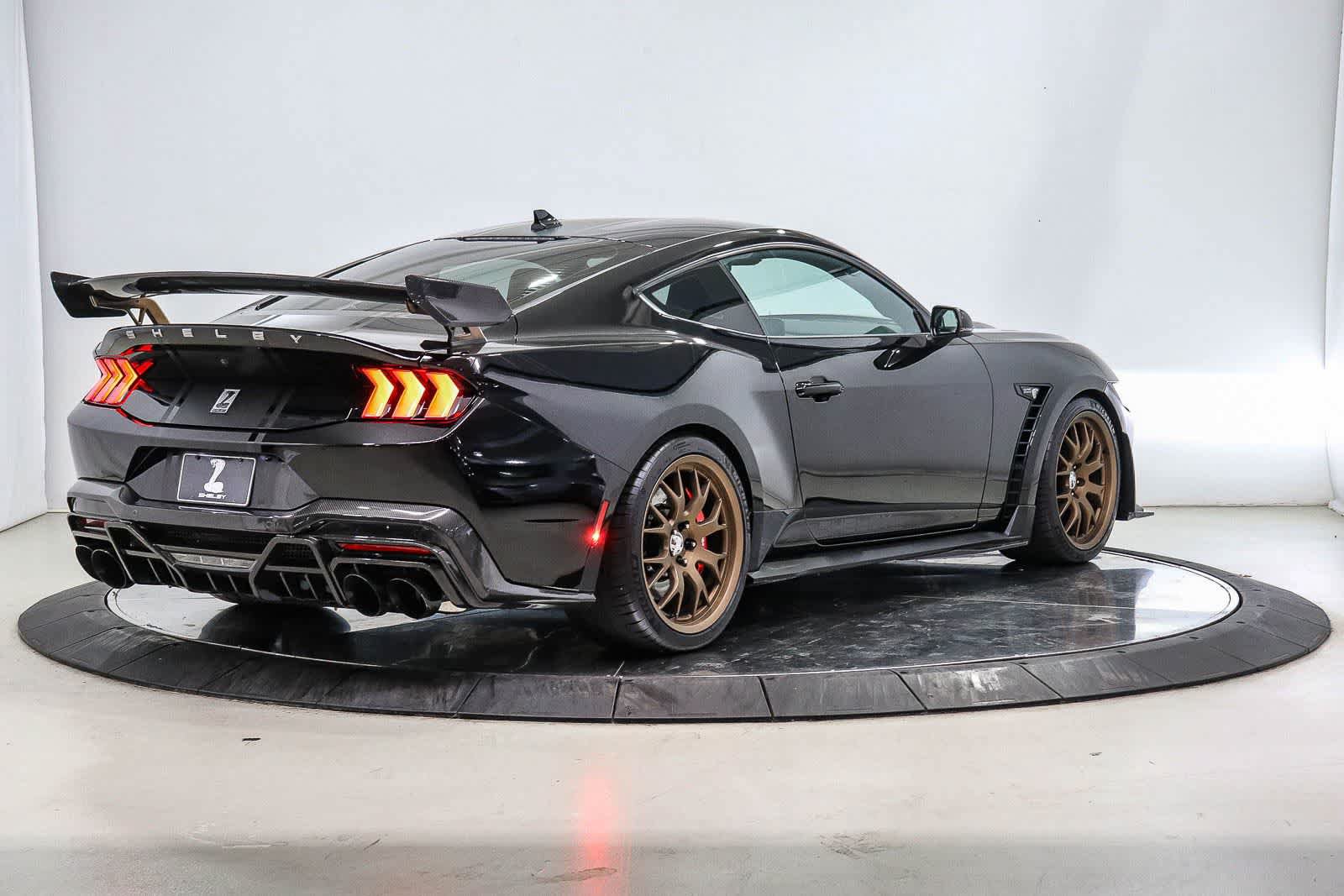 Used 2025 Ford Mustang GT Premium w/ GT Performance Package RWD image 4
