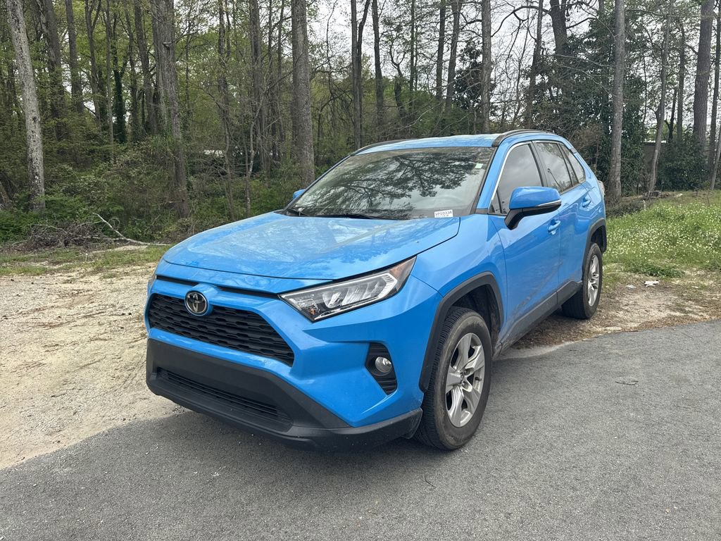 Used 2021 Toyota RAV4 XLE image 3