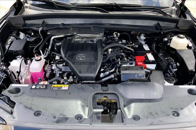 Certified 2025 Toyota Grand Highlander FWD image 31