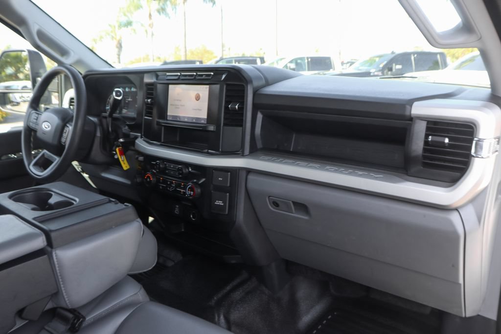 Used 2024 Ford F350 XL w/ XL Chrome Package RWD image 35