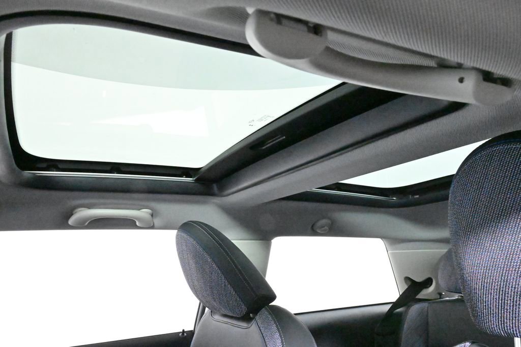 Certified 2025 MINI Cooper S image 23