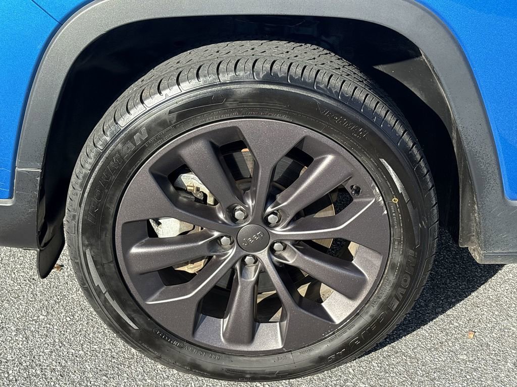 Used 2021 Jeep Cherokee Latitude Lux 80th Anniv w/ Quick Order Package 26U 80TH image 35