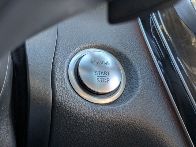 Used 2017 Mercedes-Benz GLC 300 4MATIC image 16