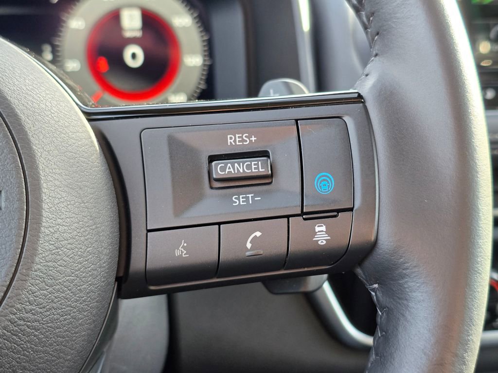 Used 2023 Nissan Rogue Platinum w/ Platinum Premium Package image 35