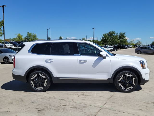 Used 2024 Kia Telluride S AWD/4WD image 2