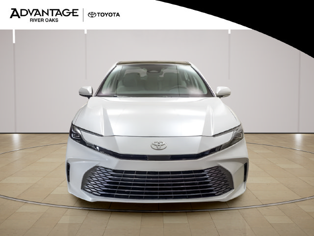 Certified 2025 Toyota Camry XLE FWD image 3