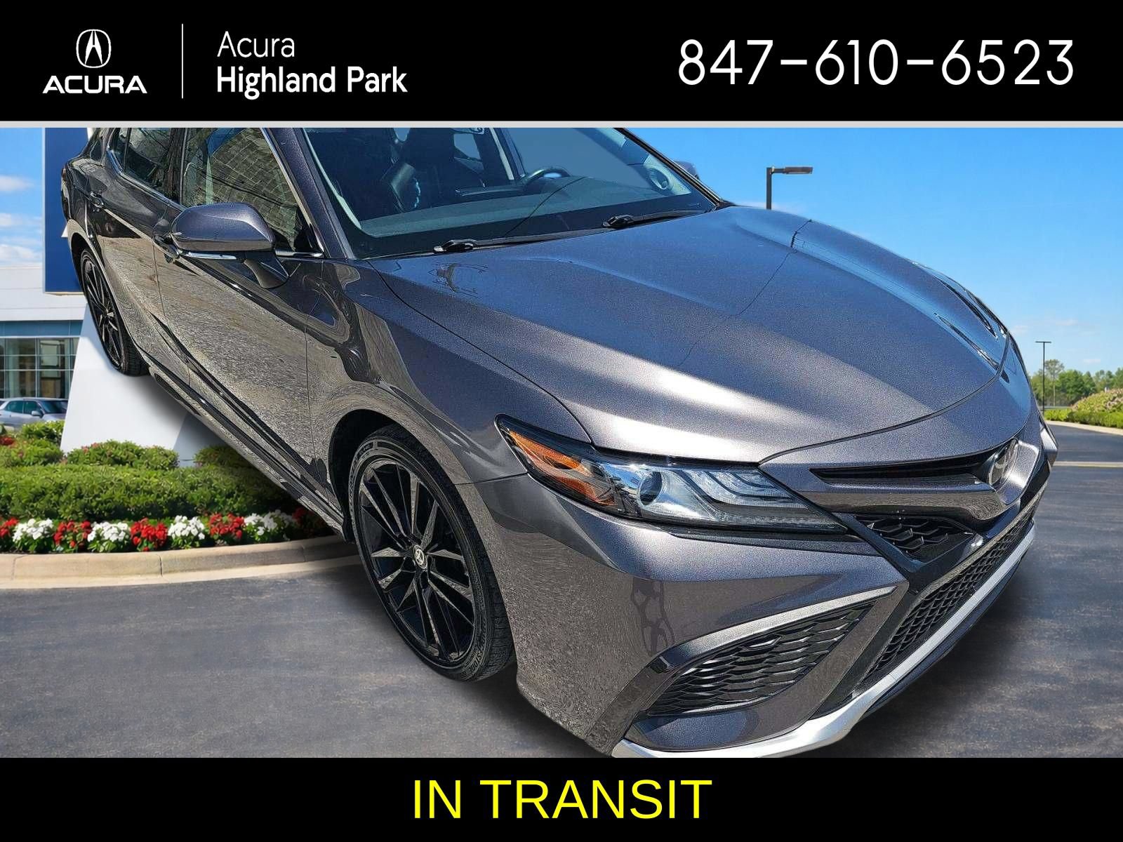 Used 2022 Toyota Camry XSE w/ Navigation Package FWD image 4