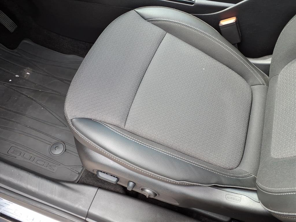 Used 2023 Buick Encore GX Select w/ Experience Buick Package FWD image 19