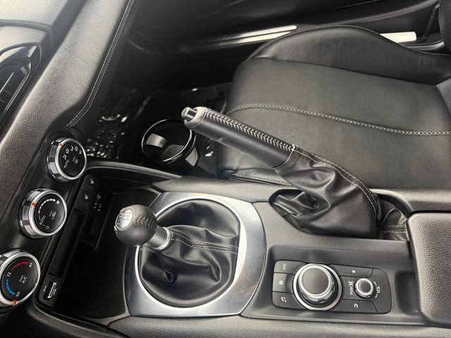Used 2020 MAZDA MX-5 Miata RF Grand Touring RWD image 31