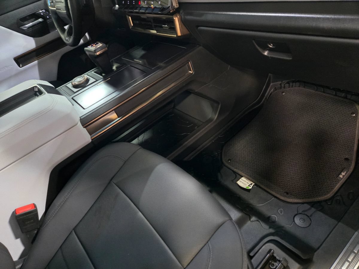 Used 2024 GMC Hummer EV 3X w/ Omega Edition AWD/4WD image 28