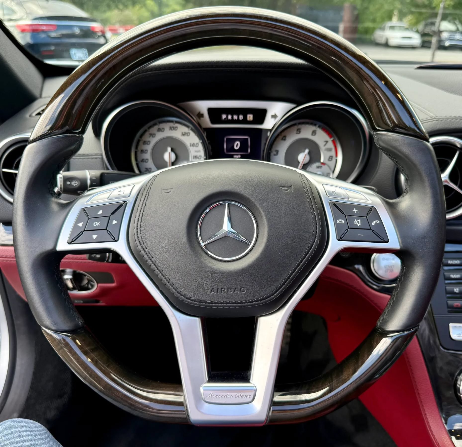 Used 2013 Mercedes-Benz SL 550 w/ Premium Pkg image 38