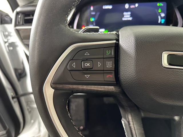 Used 2023 Jeep Grand Cherokee 4WD 4xe w/ Luxury Tech Group II image 15