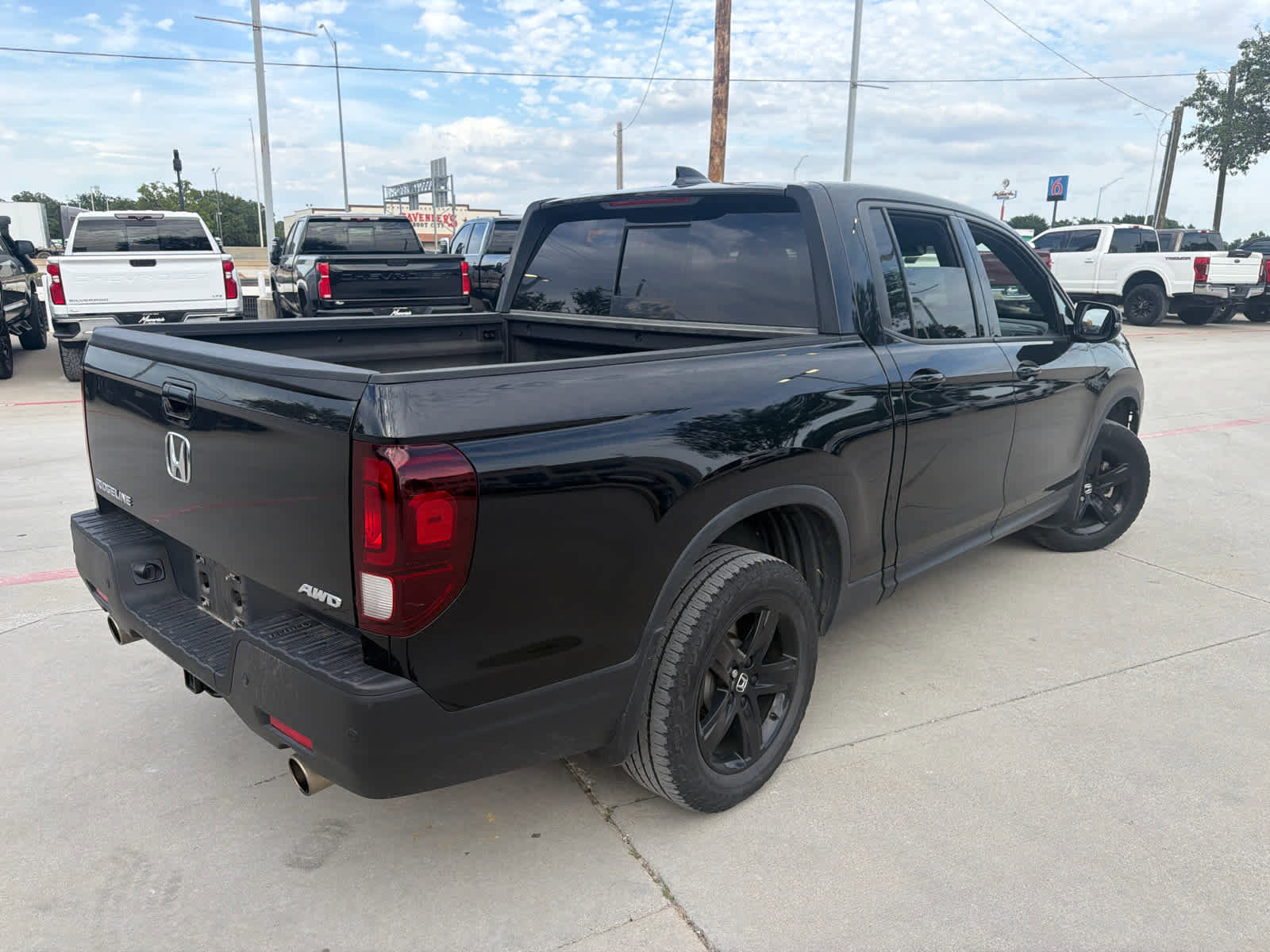 Used 2022 Honda Ridgeline Black Edition image 5