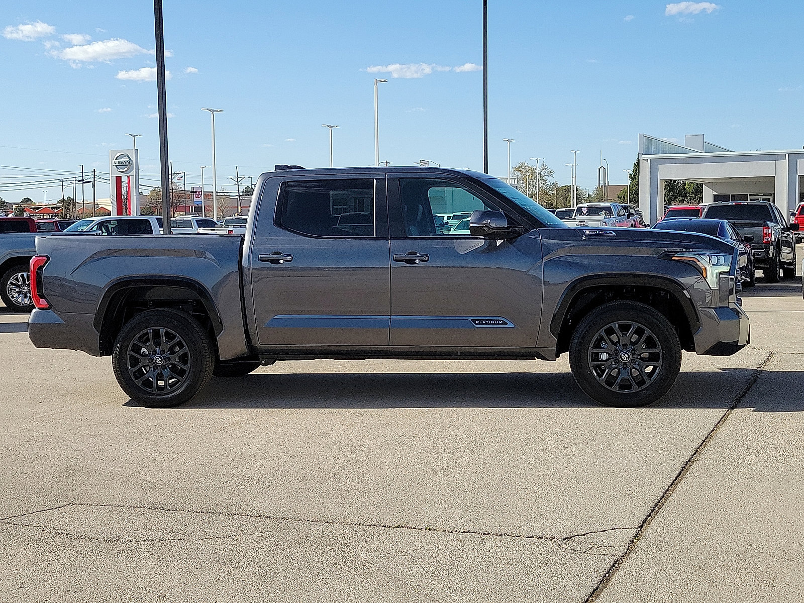 New 2025 Toyota Tundra Platinum w/ Tow Tech Package AWD/4WD image 5