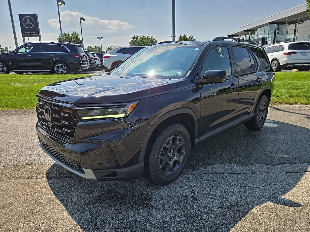 Used 2024 Honda Pilot TrailSport image 11