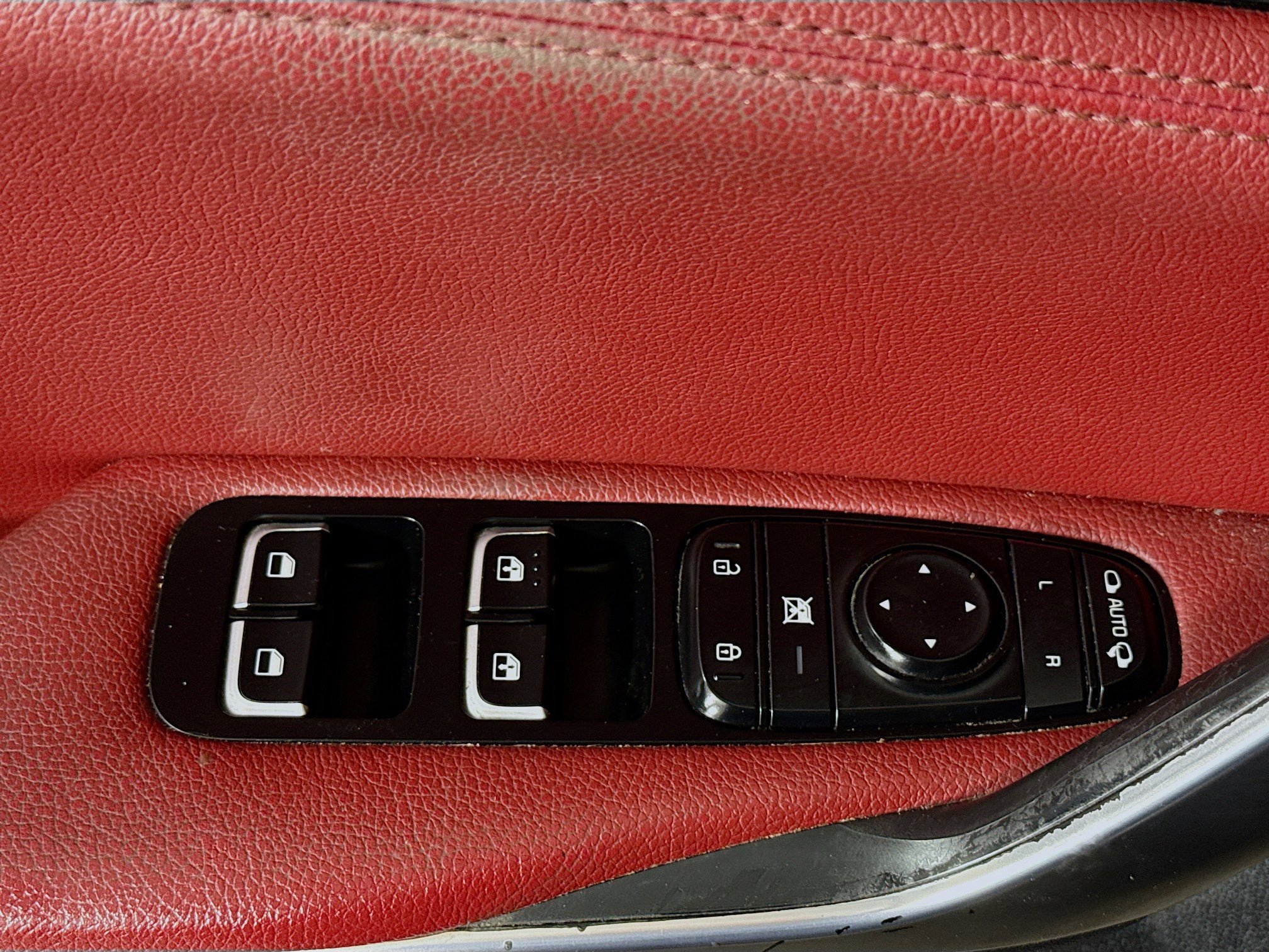 Used 2023 Kia Stinger GT-Line w/ Sun & Sound Package image 24