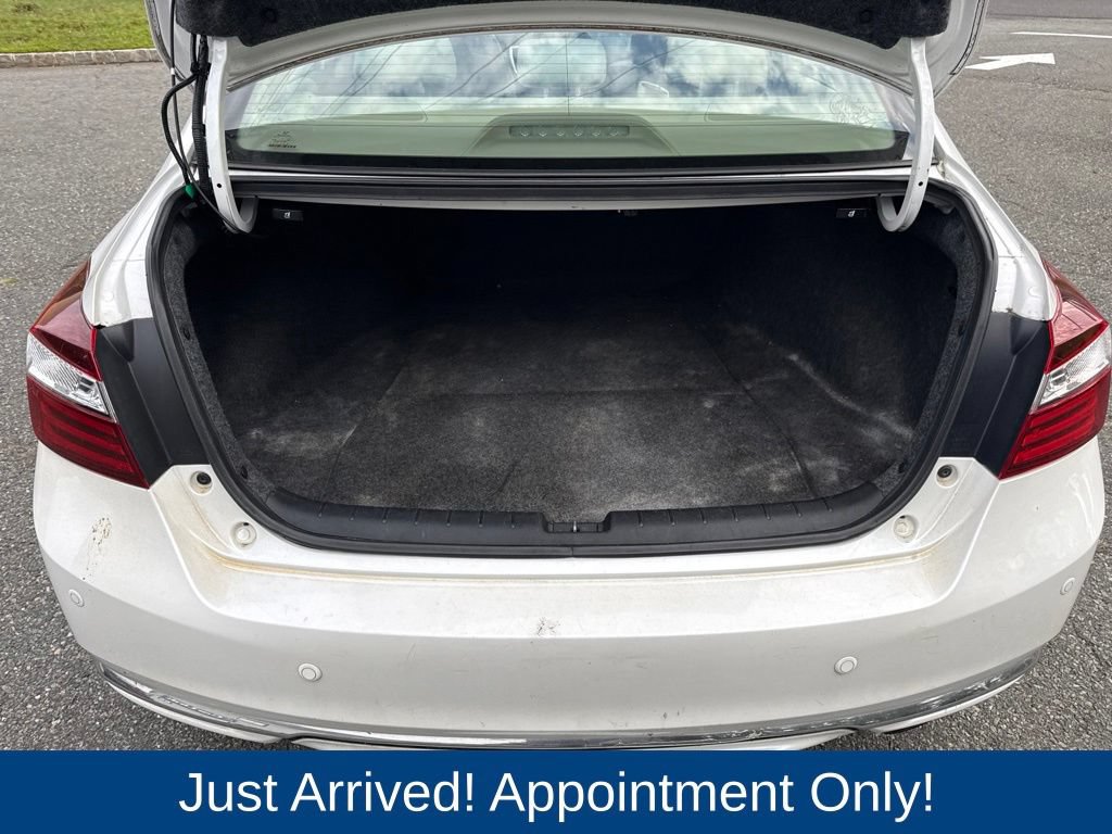 Used 2017 Honda Accord EX image 10