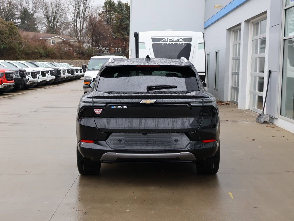 New 2026 Chevrolet Equinox EV LT w/ Convenience Package II FWD image 9