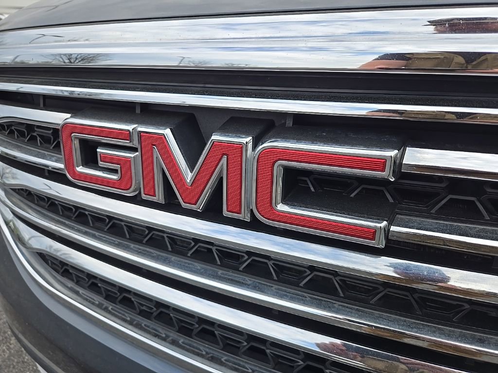 Used 2019 GMC Acadia SLT w/ LPO, Floor Liner Package FWD image 21