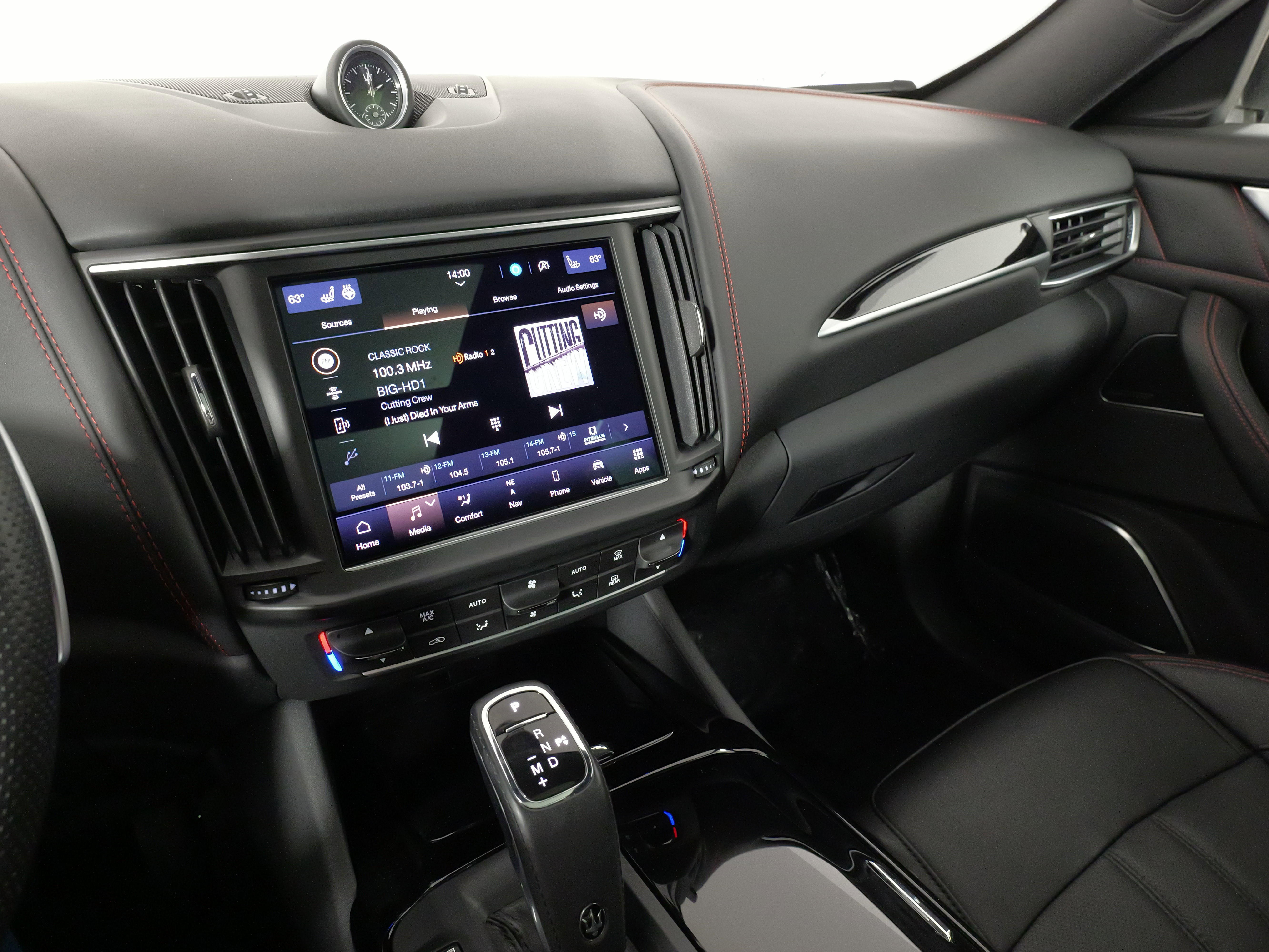 Used 2024 Maserati Levante GT Ultima image 44