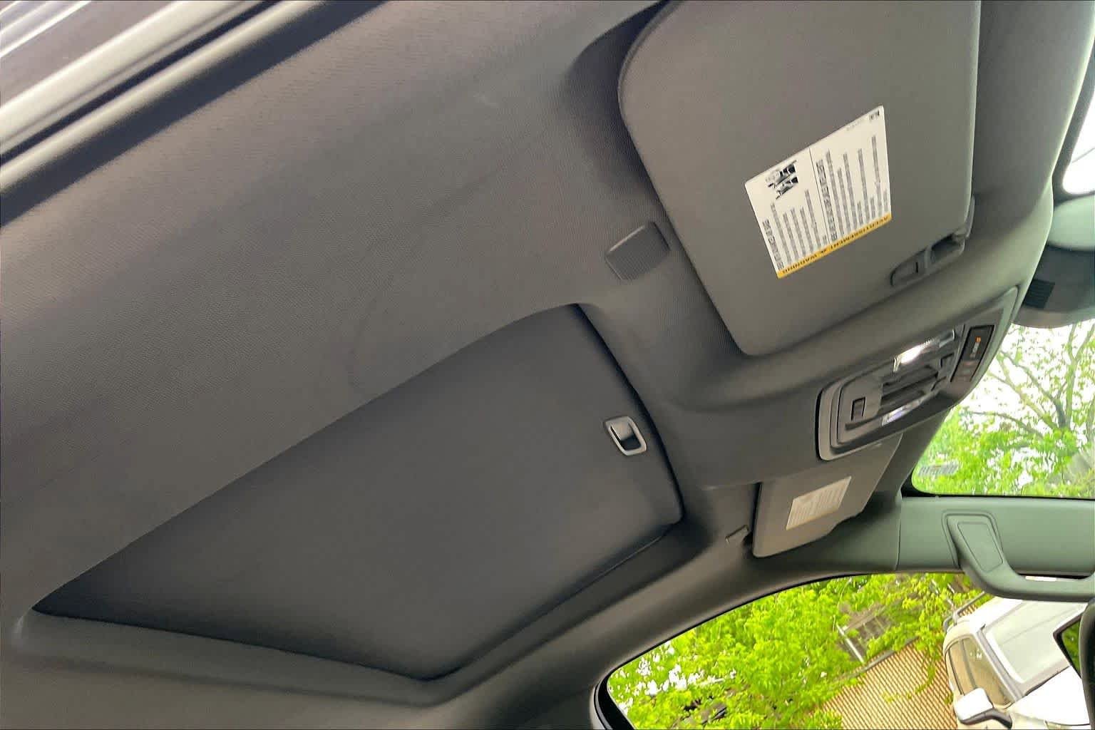 Used 2024 Chevrolet Silverado 1500 LT Trail Boss w/ LT Trail Boss Premium Package AWD/4WD image 14