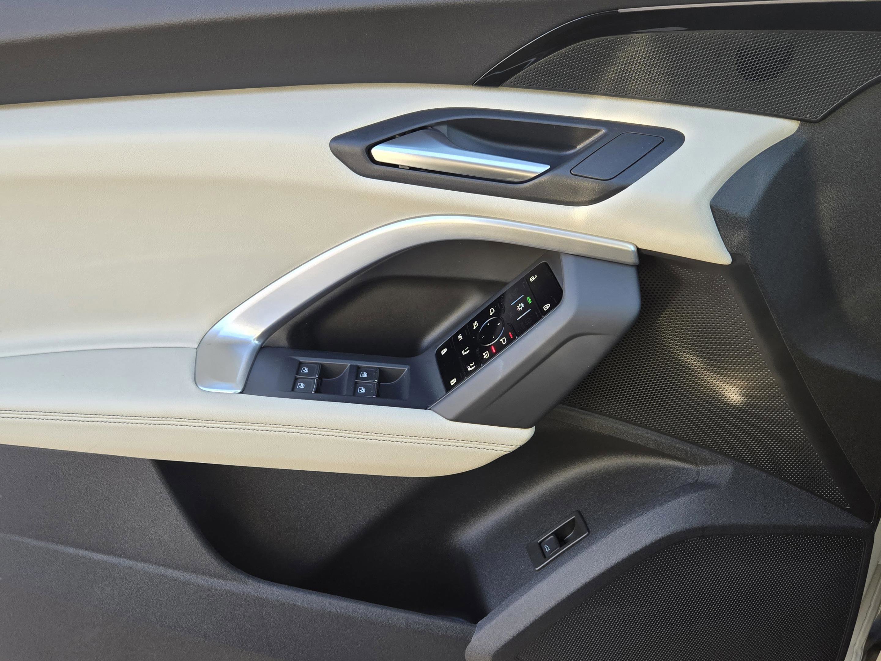 New 2025 Audi Q5 Premium image 33