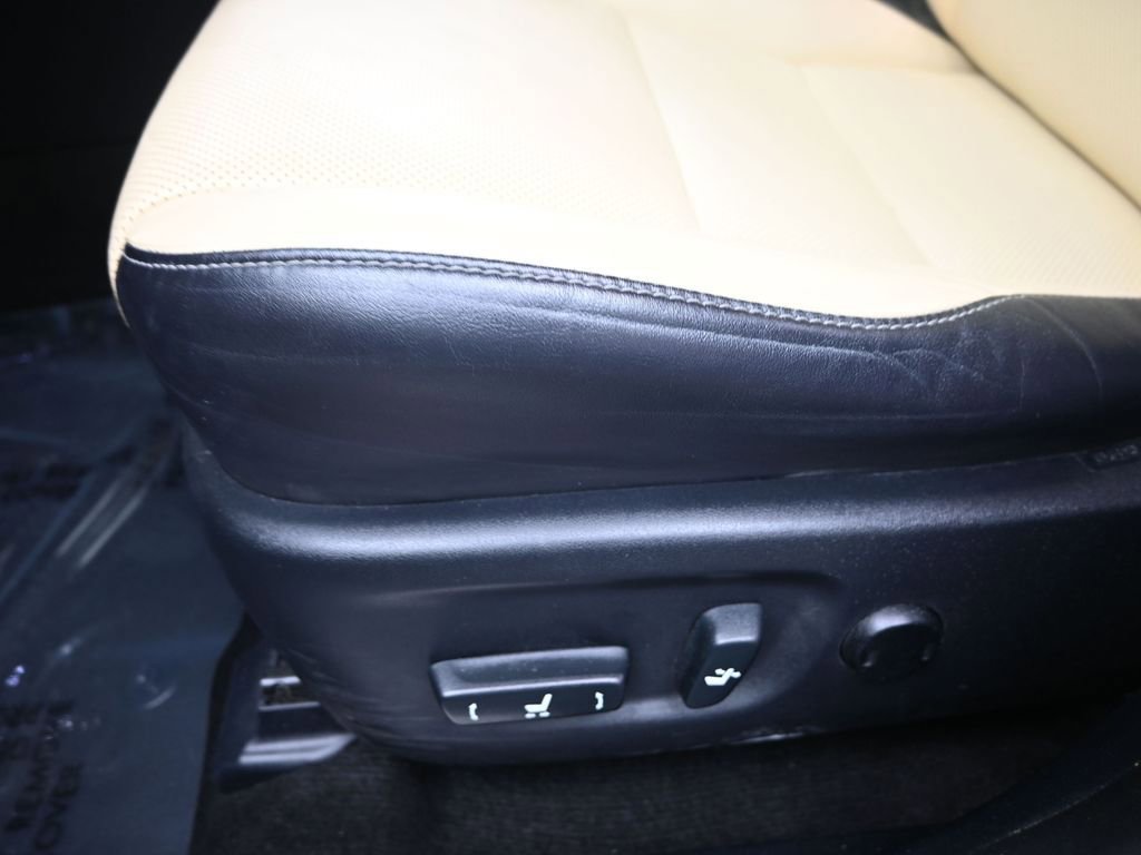 Used 2015 Lexus NX 300h FWD image 12