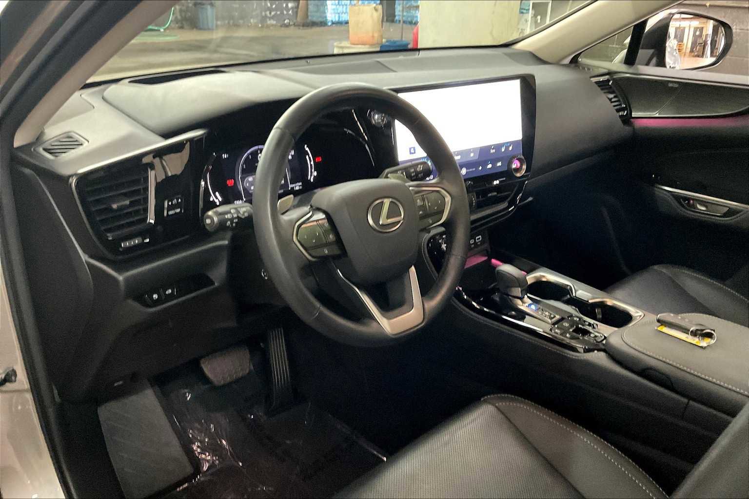 Used 2025 Lexus NX 350 AWD w/ Luxury Package image 17