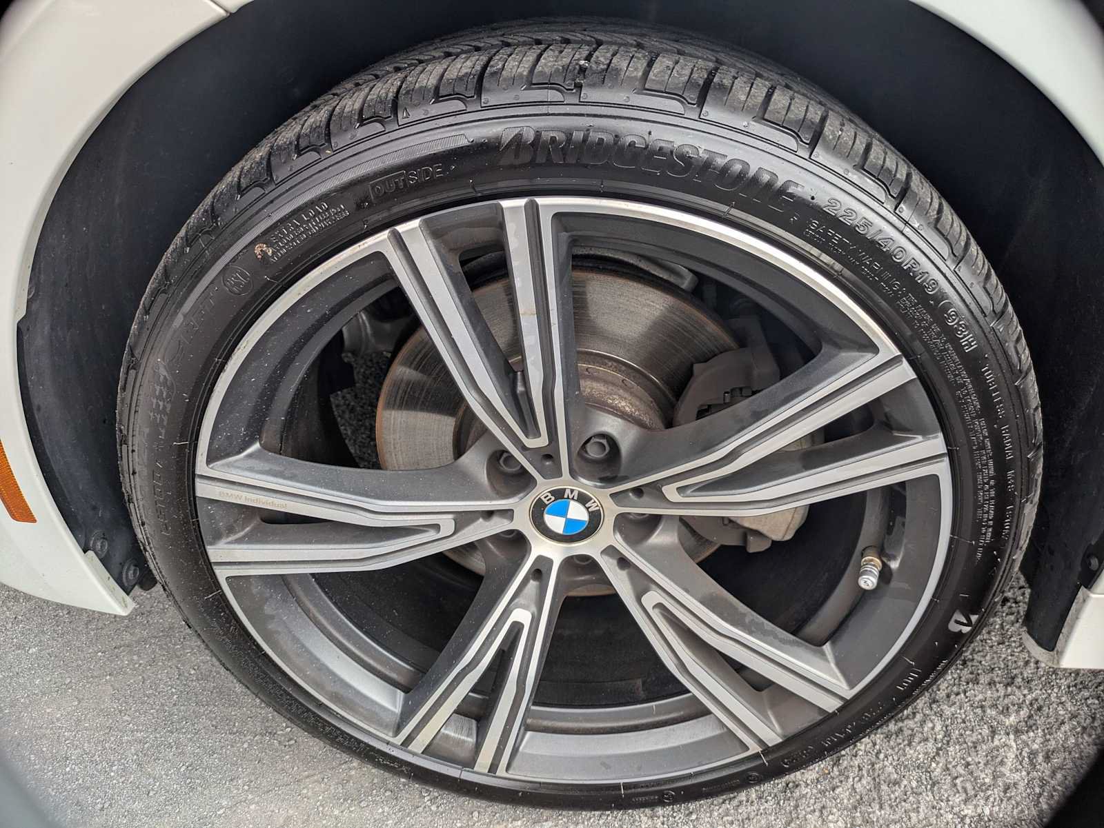 Used 2024 BMW 330i xDrive Sedan w/ Premium Package AWD/4WD image 43