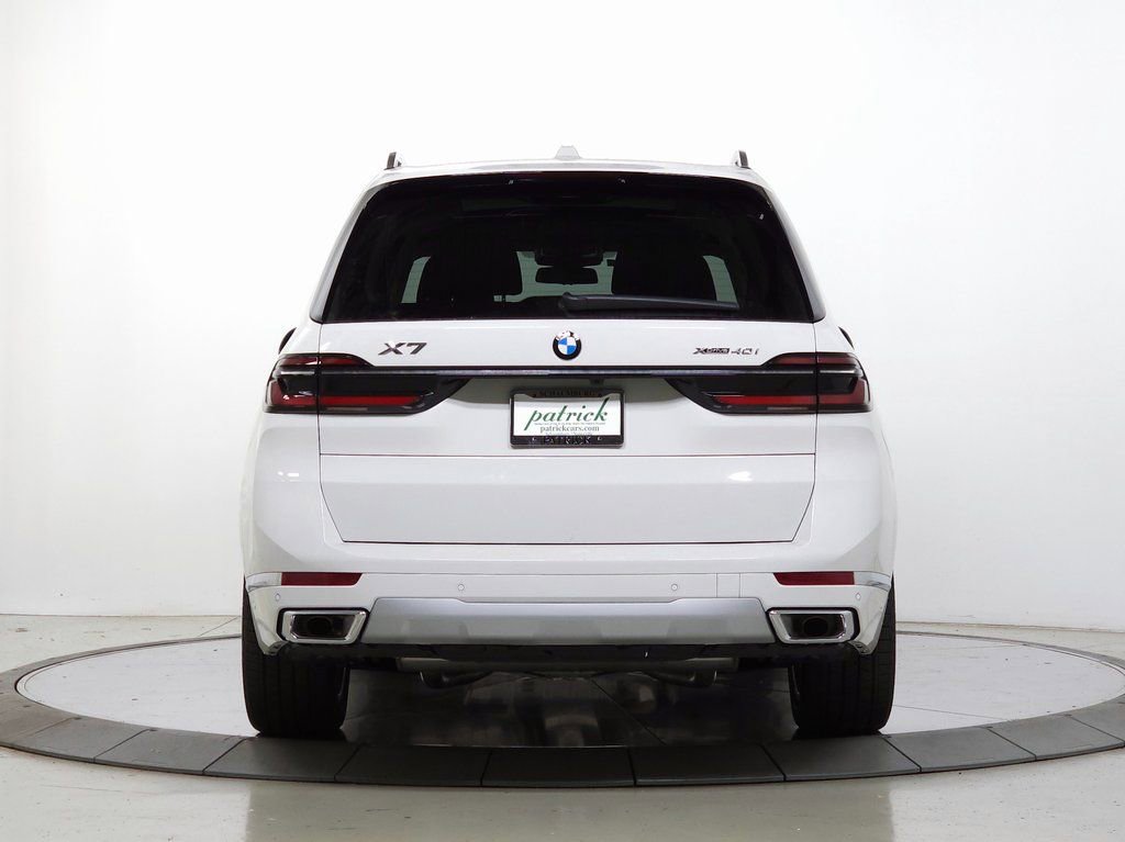 Used 2026 BMW X7 xDrive40i AWD/4WD image 7