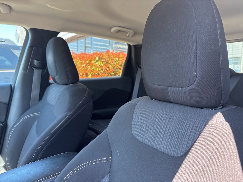 Used 2015 Jeep Cherokee Latitude image 11