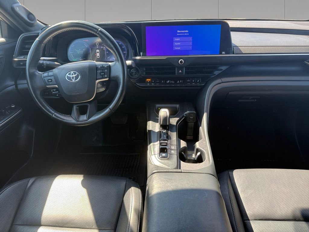 Used 2023 Toyota Crown Limited AWD/4WD image 12