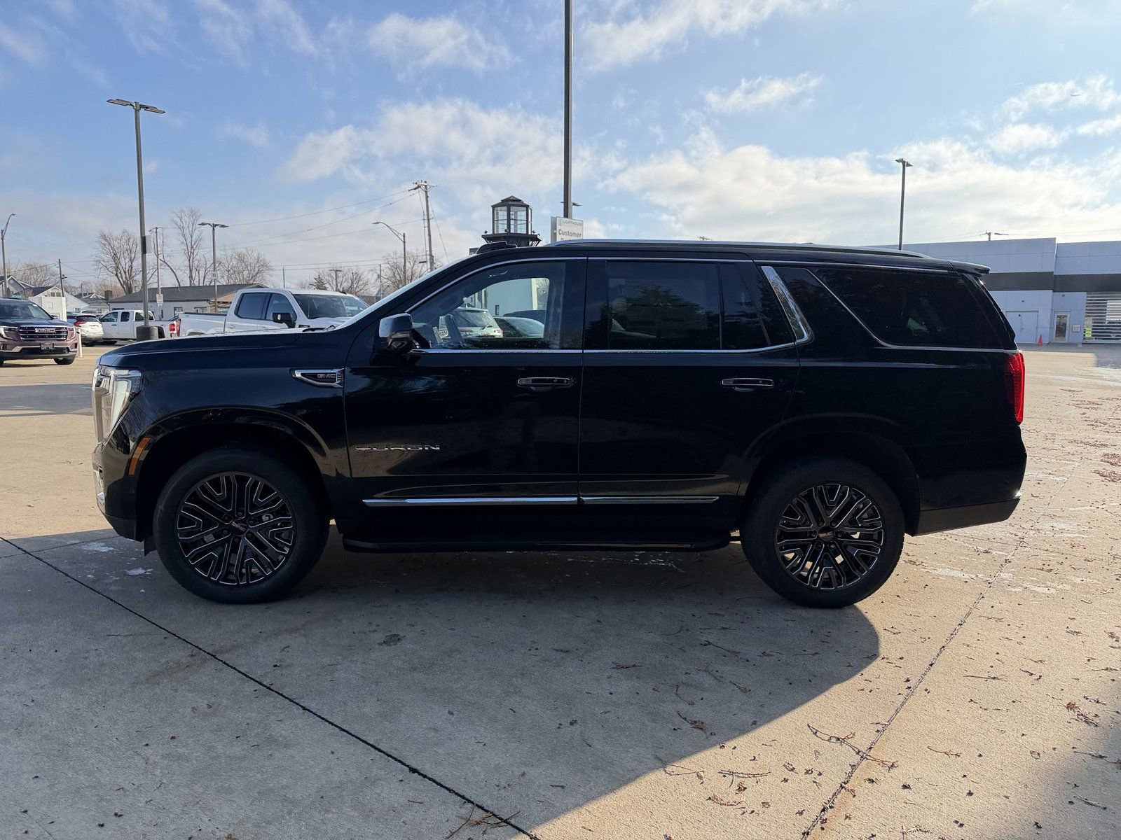 New 2026 GMC Yukon Elevation image 8