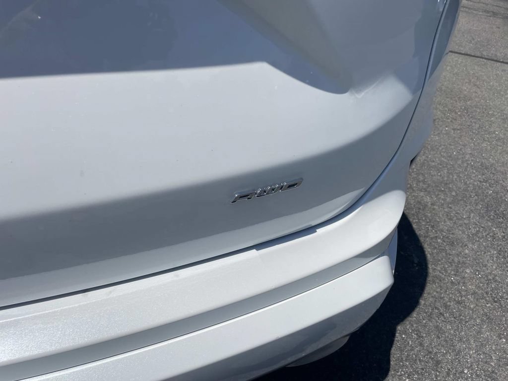 Used 2024 Ford Edge Titanium w/ Titanium Elite Package AWD/4WD image 6
