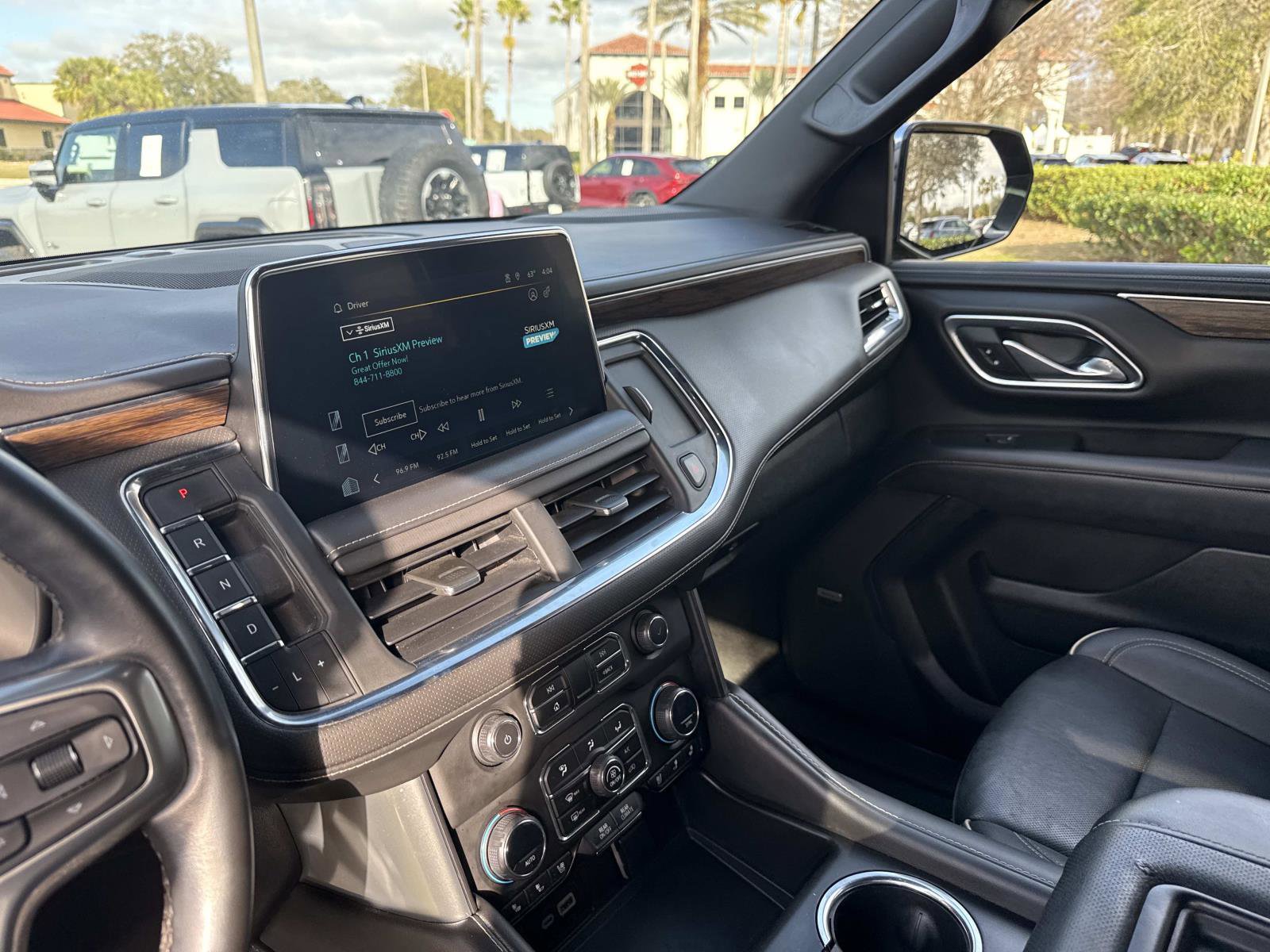 Used 2023 Chevrolet Suburban Premier image 25