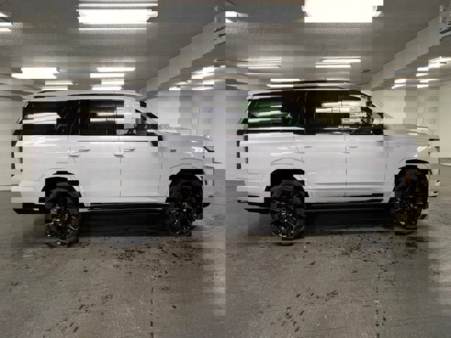 New 2026 Cadillac Escalade Platinum Sport w/ LPO, ONYX Package image 6